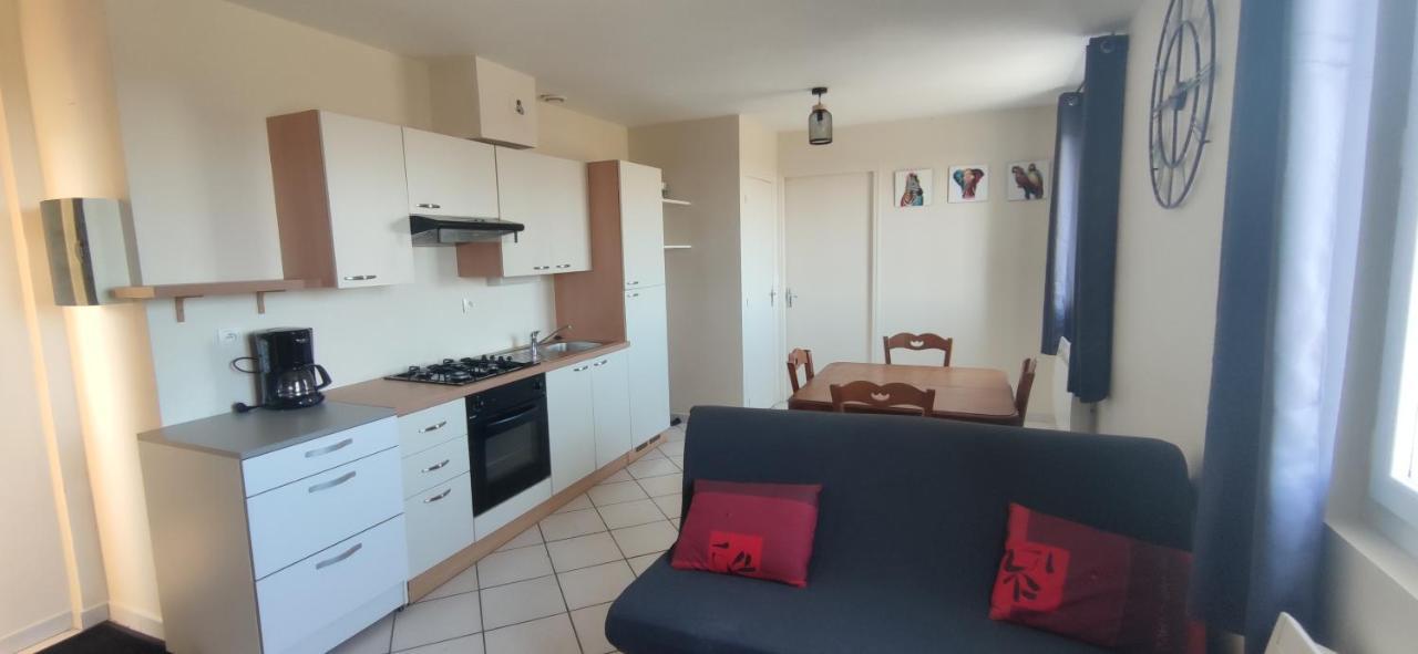 Appartamento Le Relais De La Poste 1 Colombey-les-deux-Églises Esterno foto